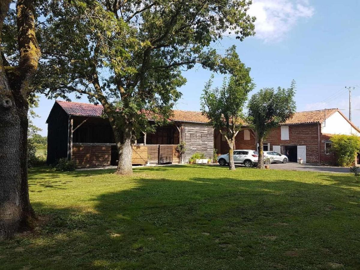 Ferme Aquinaut - Le Paradis Montesquieu-Volvestre Экстерьер фото